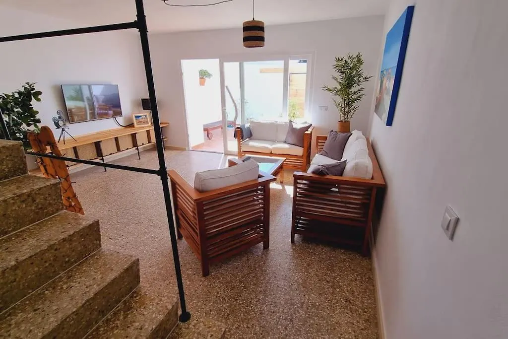 펜션 La Tejita Holiday House